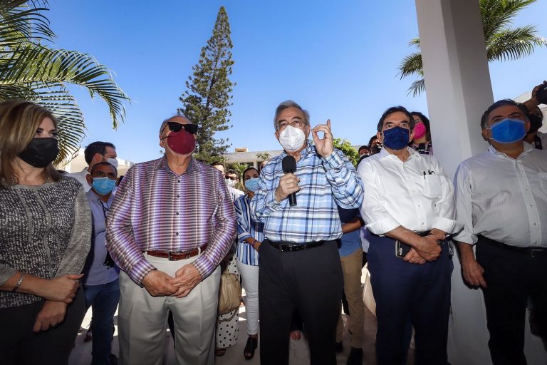 Convierte Rocha antiguo hospital en oficina de gobierno