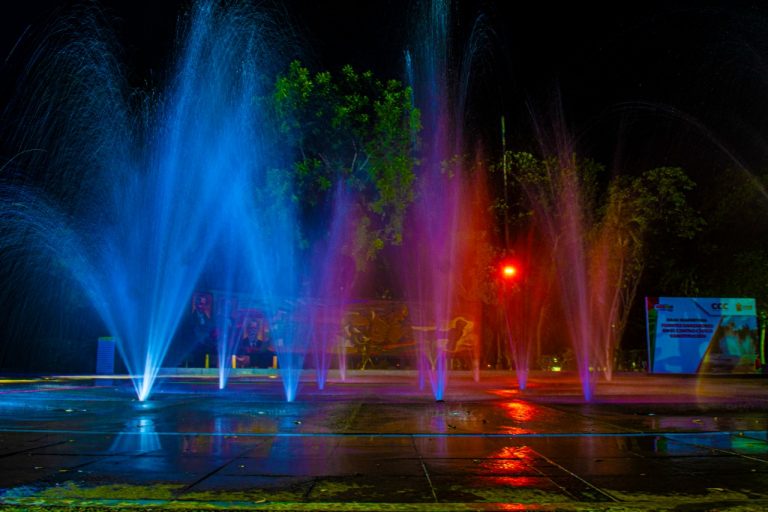 Reactivan fuentes del Parque Constitución