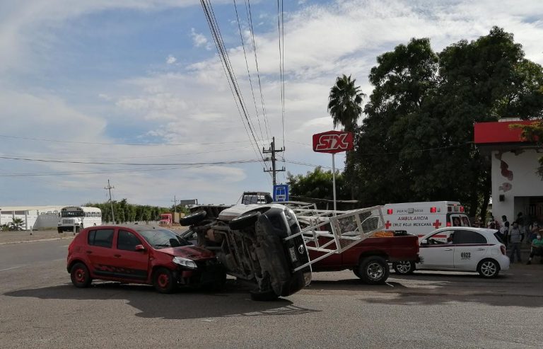Se pasó presuntamente alto y ocasiona carambola