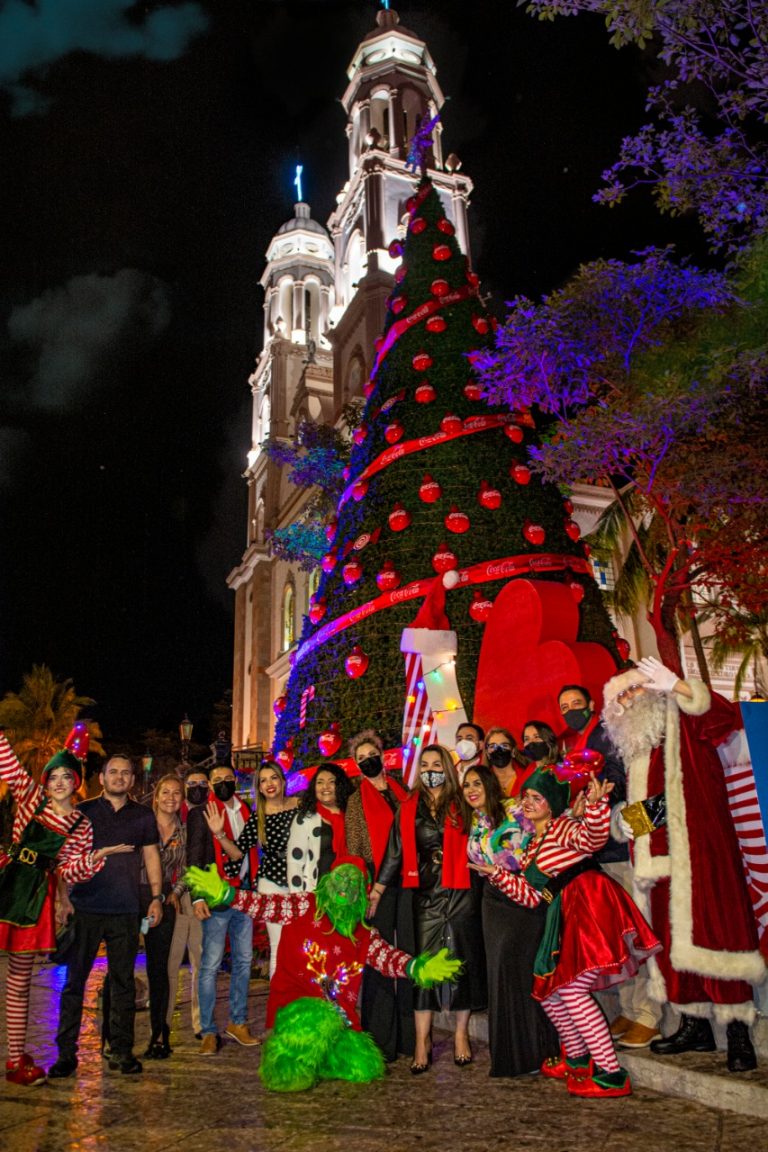 Llega la magia a Culiacán, se encendió el Árbol Navideño