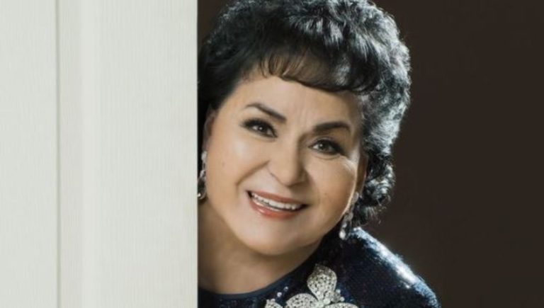 Hospitalizan de emergencia a Carmen Salinas