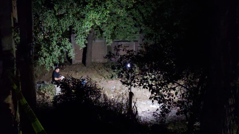 Ejecutan a un hombre en arroyo de Los Huizaches