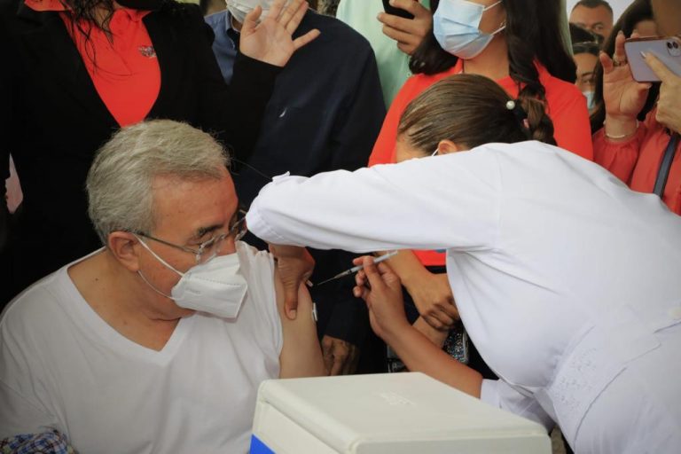 Promete Rocha a Villa Juárez rehabilitar el Centro de Salud