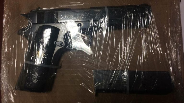 Aseguran a civil armado en Culiacán