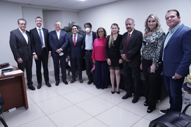 Darán voz a tres alcaldes por aumentos al predial