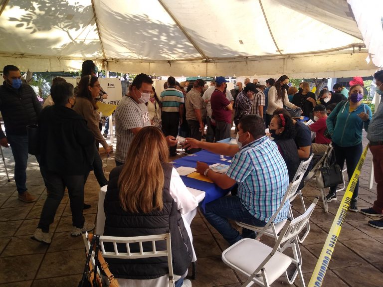 Mancha comicios en el PAN presunto plagio de diputado