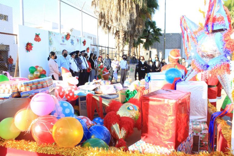 Reúne Navolato mil juguetes para los más necesitados