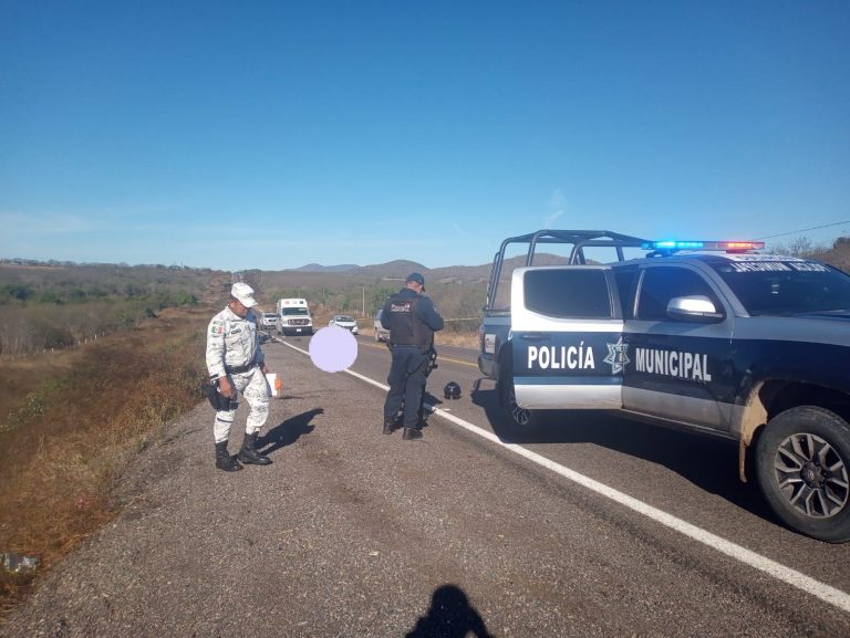 Fallece motociclista al chocar de frente contra auto en la México 15