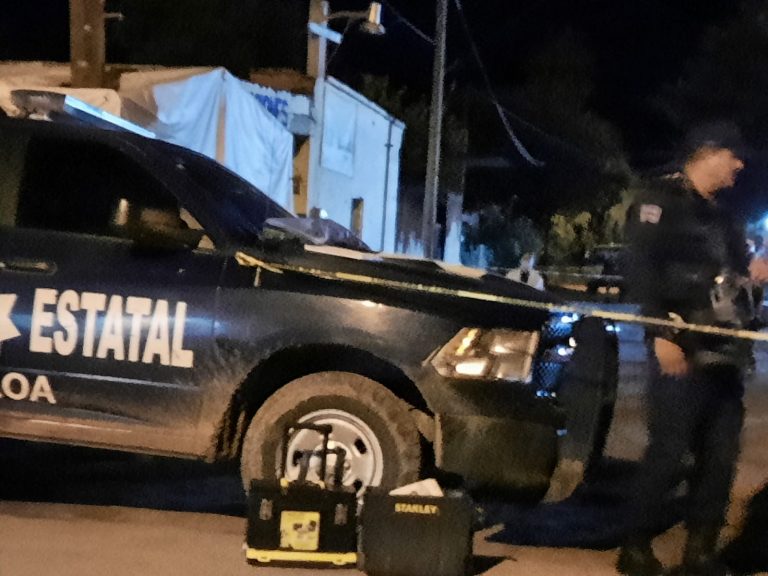 Lo asesinan con un cuchillo en la plazuela de Caimanero