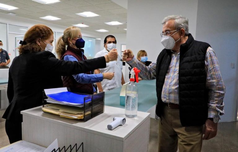 Garantiza Rocha contratación de personal de apoyo del COVID