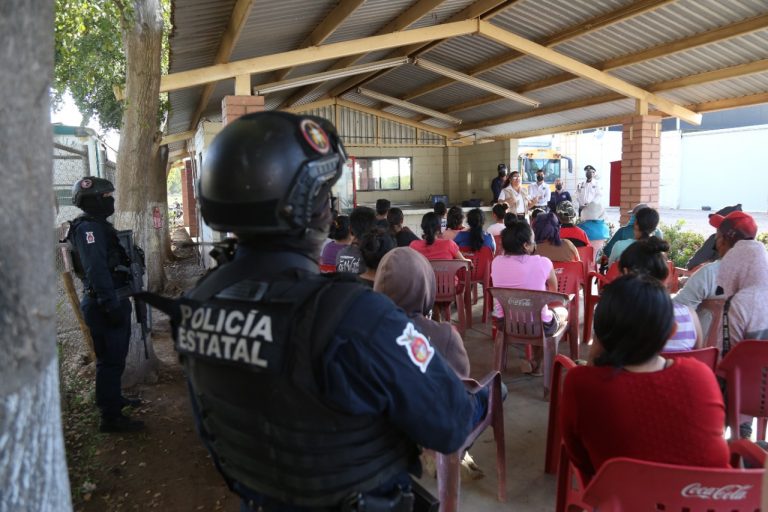 Entra SSP con charlas a agrícolas de Navolato