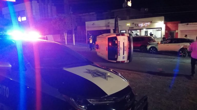 Se salvan automovilistas de carambola