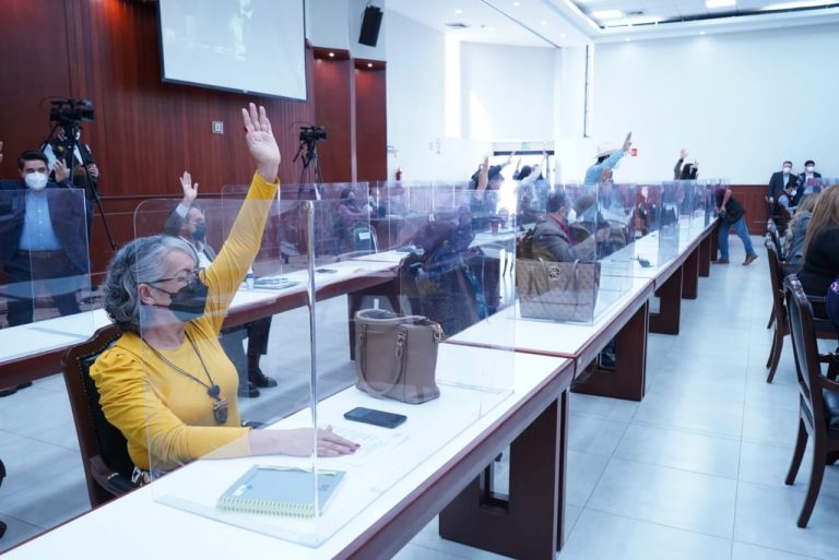 Disuelven grupo parlamentario del PAN en Sinaloa