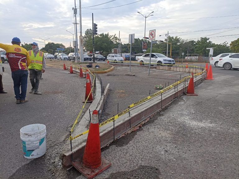 Ahora el bulevar Elbert tiene camellón central