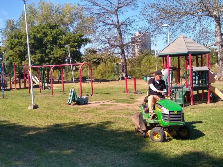 Activan en la capital plan para rehabilitar sus 644 parques