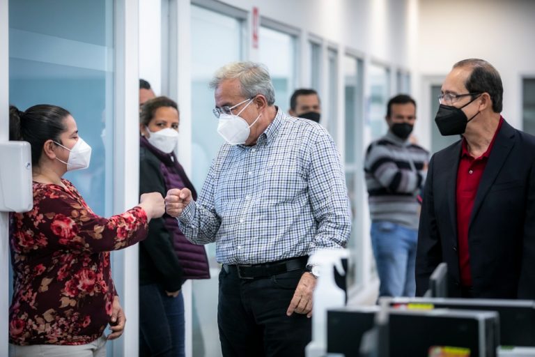 Les cae Rocha y pide expresar sus inquietudes