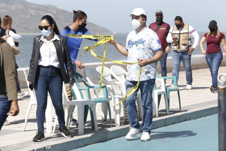 Combate Mazatlán acaparamiento de espacios para desfile de Carnaval