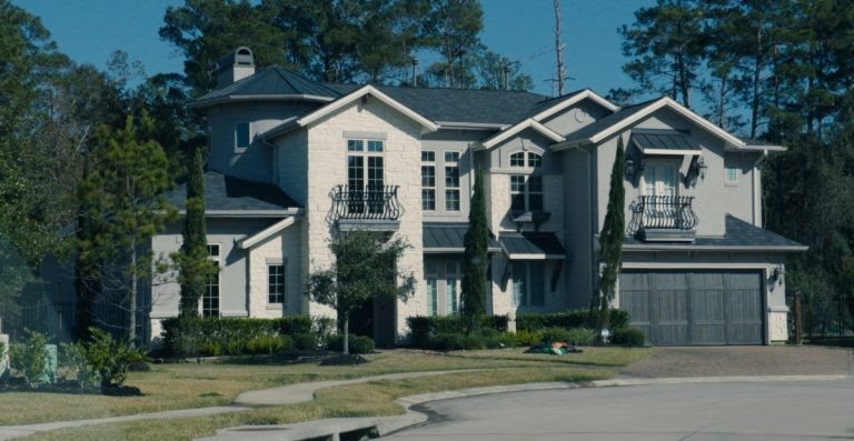 Responde hijo de AMLO, sin aclarar