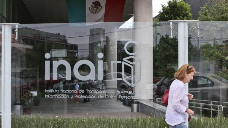 Batea INAI a AMLO al negarle datos de Loret