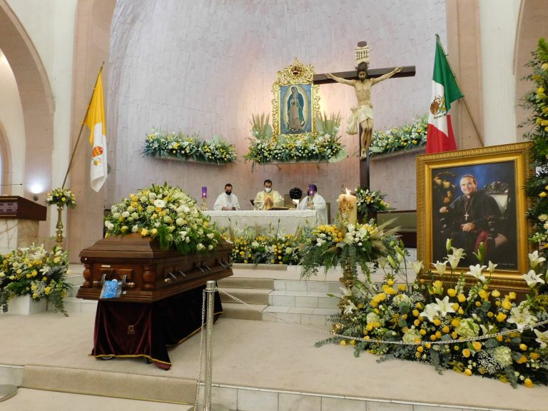 Sepultarán a Obispo de Mexicali en Iraguato, Navolato