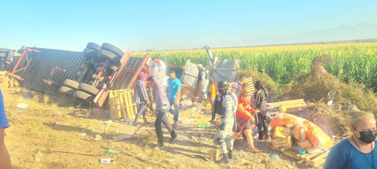 Burlan a la Guardia Nacional; desatan rapiña en autopista