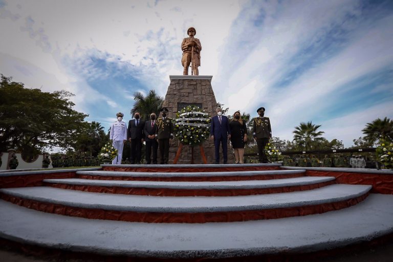 Conmemora Rocha el Día del Ejército Mexicano
