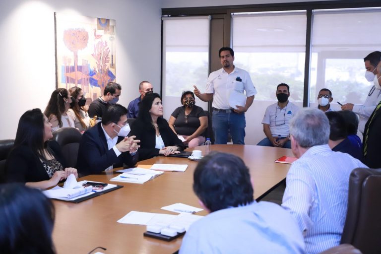 Después de 50 reuniones acuerdan plazas en Salud