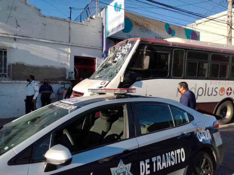 Heridos 15 por choque de camión en el Centro