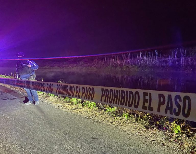 Fallece automovilista al caer al canal 7 en Culiacán