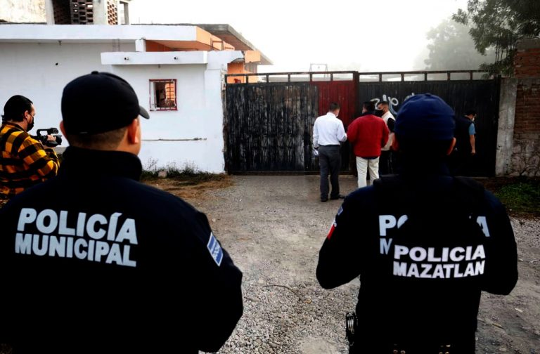 Clausuran en Mazatlán dos rastros clandestinos