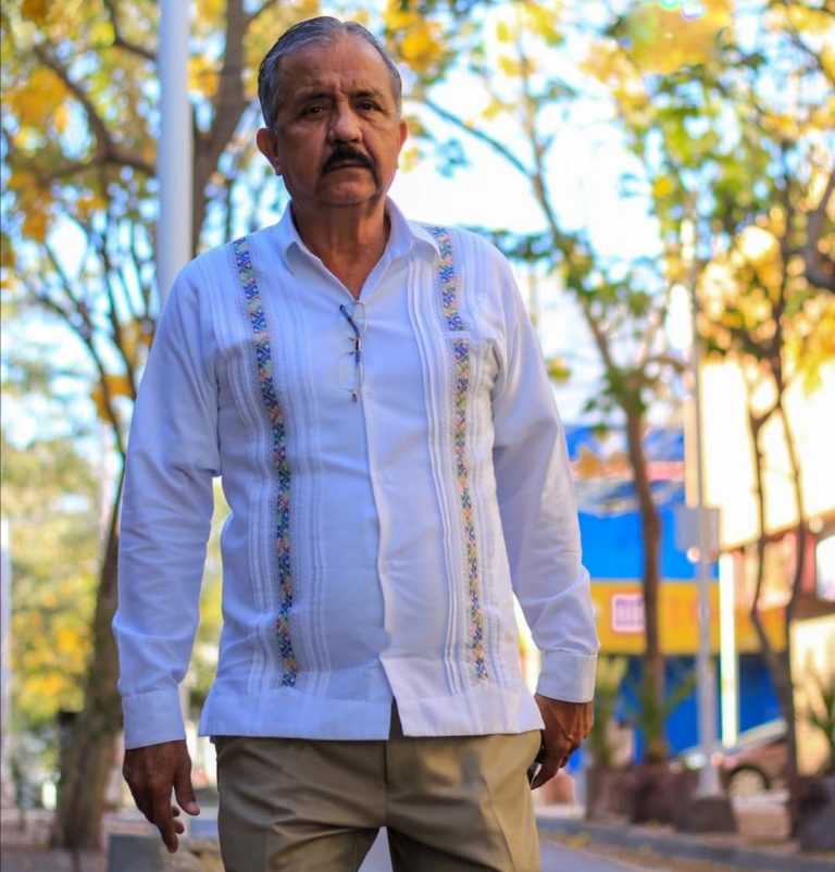 ‘Malditos aquellos que con sus palabras defienden al pueblo y con sus hechos lo traicionan’