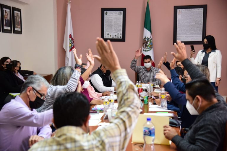 Cuando una mujer abre las piernas, debe entender que hay consecuencias: regidor