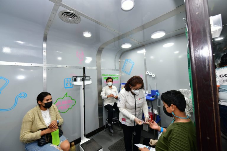 Arriba Doctor Vagón a Mazatlán con consultas gratis