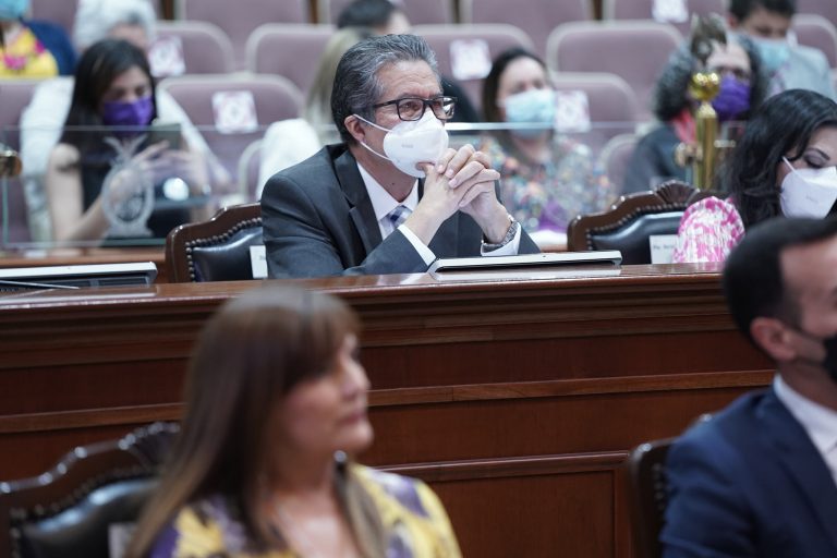 Aprueban diputados cambio de identidad de género