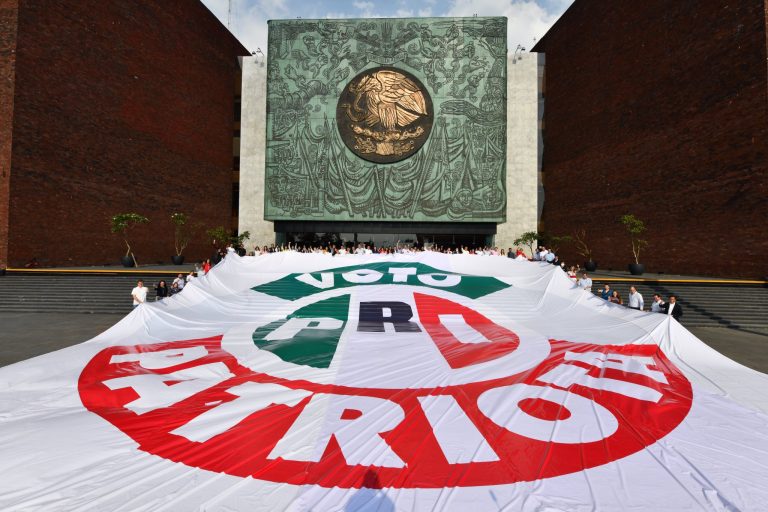 Se declara el PRI listo para votar contra reforma eléctrica