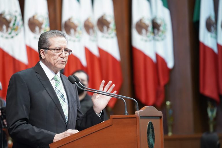 Descarta líder del Congreso ruptura legislativa Morena-PAS