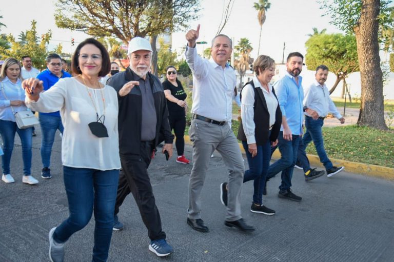 Caminan 2 kms en Día Mundial de la Salud