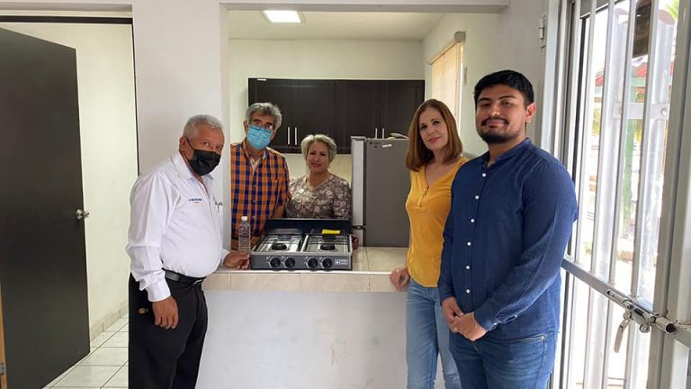 ¡Llegó el primer donativo! Recibe DIF Navolato apoyo del CICAT