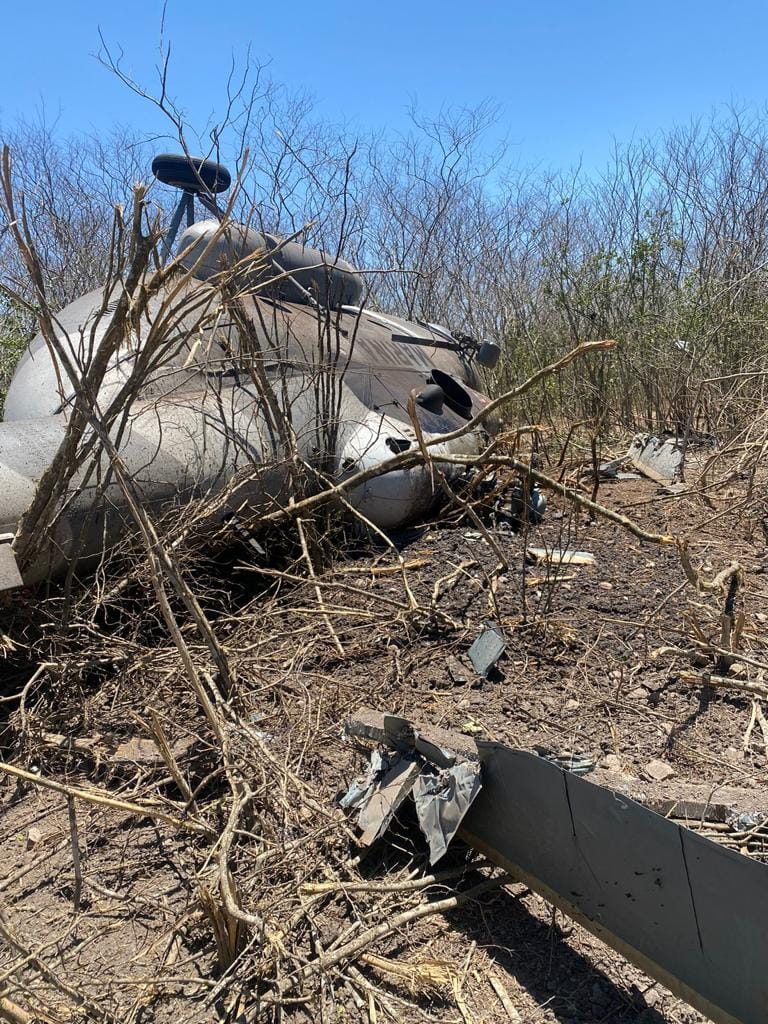 Cae helicóptero de la Marina en Mazatlán