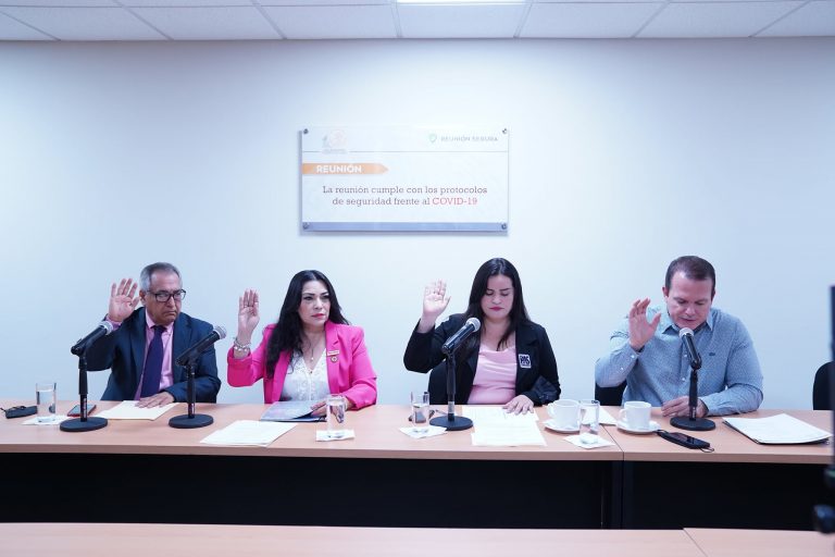 Rastrearán diputados asignación de 100 plazas en Salud