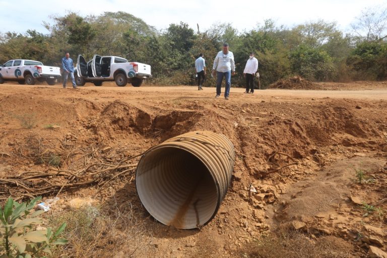 Repara Mazatlán caminos rurales previo a lluvias