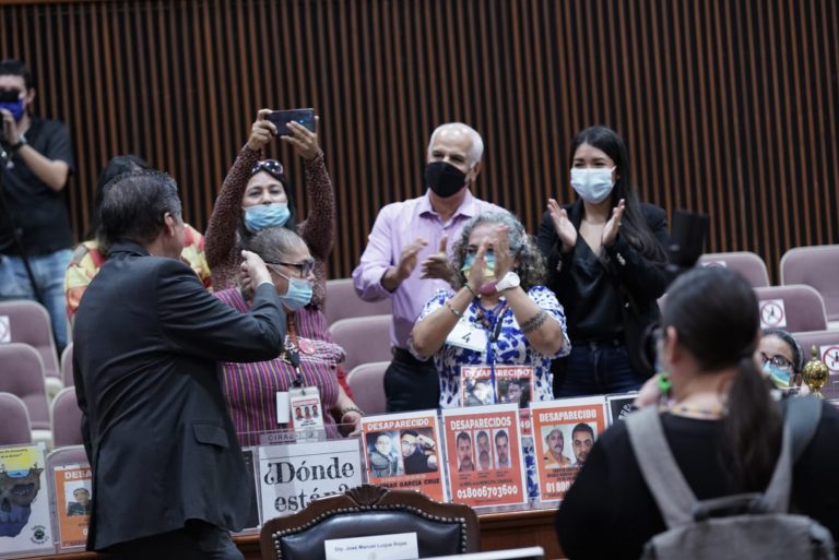 Aprueba Congreso de Sinaloa ley que protege a periodistas