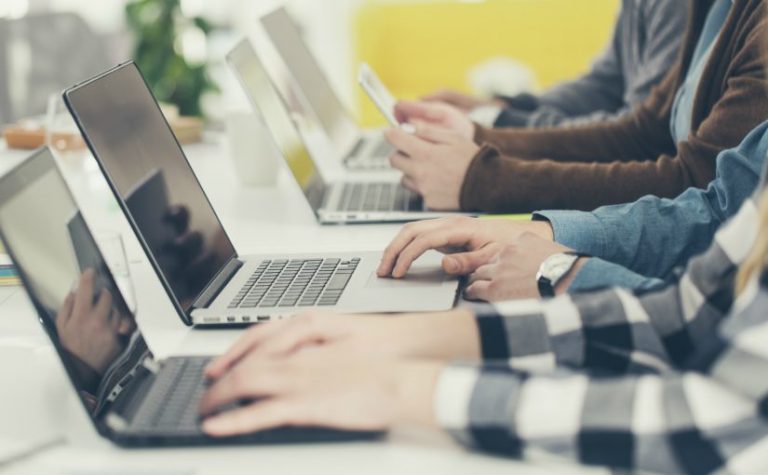 Inicia registro en línea para becas en escuelas particulares