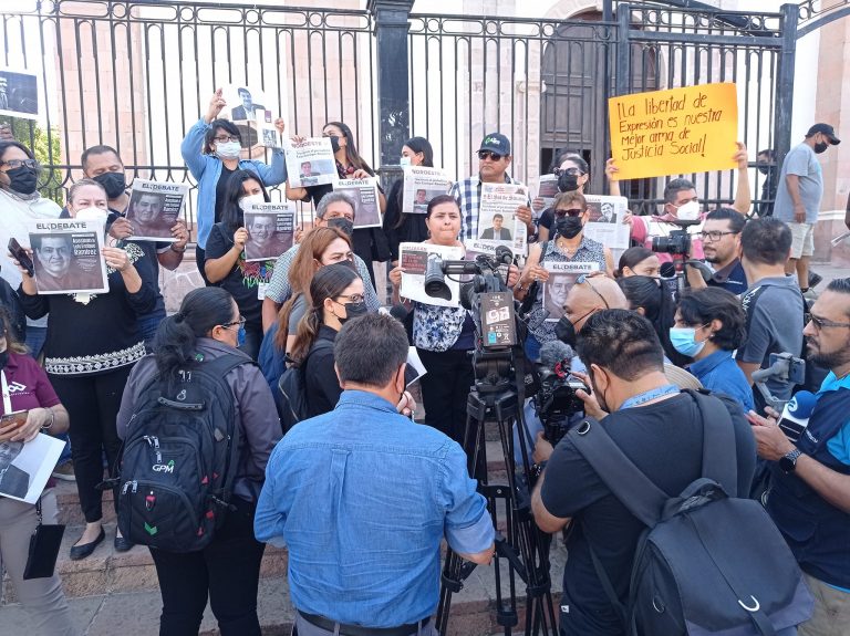 Exigen periodistas de Culiacán justicia por Luis Enrique Ramírez