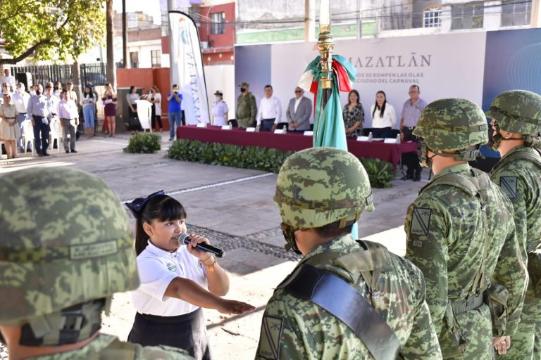 Destaca ‘Químico’ $30 millones en apoyos a escuelas