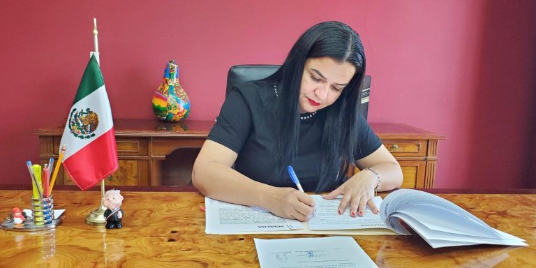 Supieron afrontar retos de la pandemia: Margoth a maestros