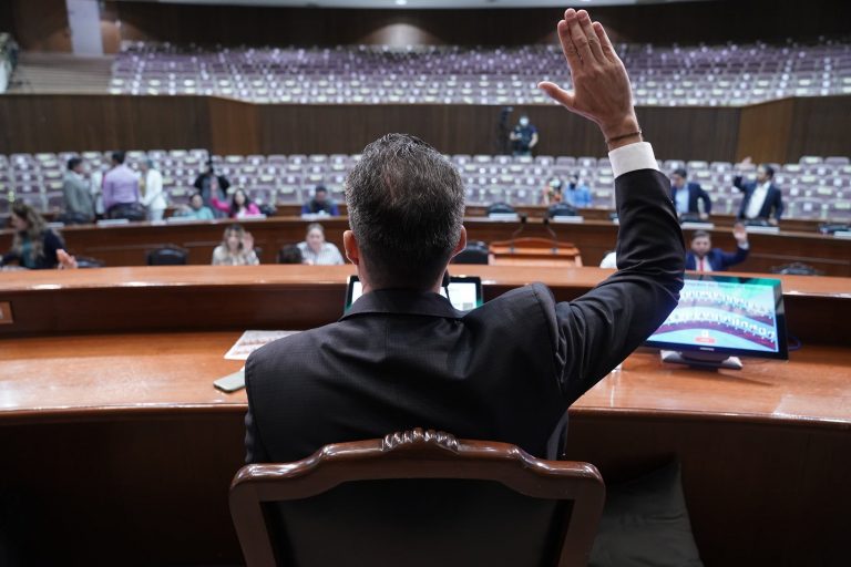 Aprueba Sinaloa revocación de mandato para gobernador