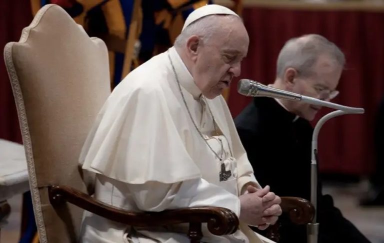 Expresa Papa dolor y consternación por crimen de jesuitas