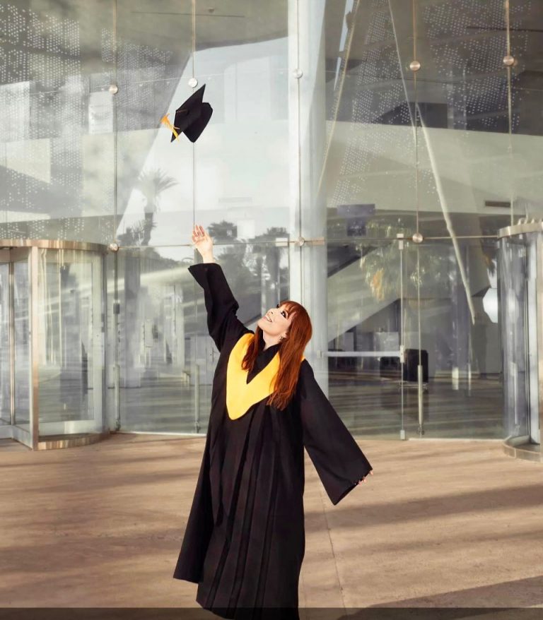 Rescatan a sinaloense al quedar varada en España