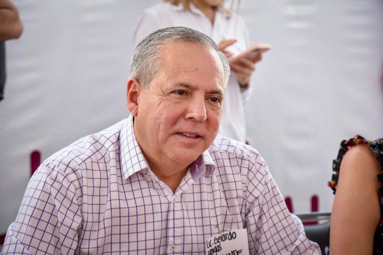 Complace a Vargas respaldo de Rocha